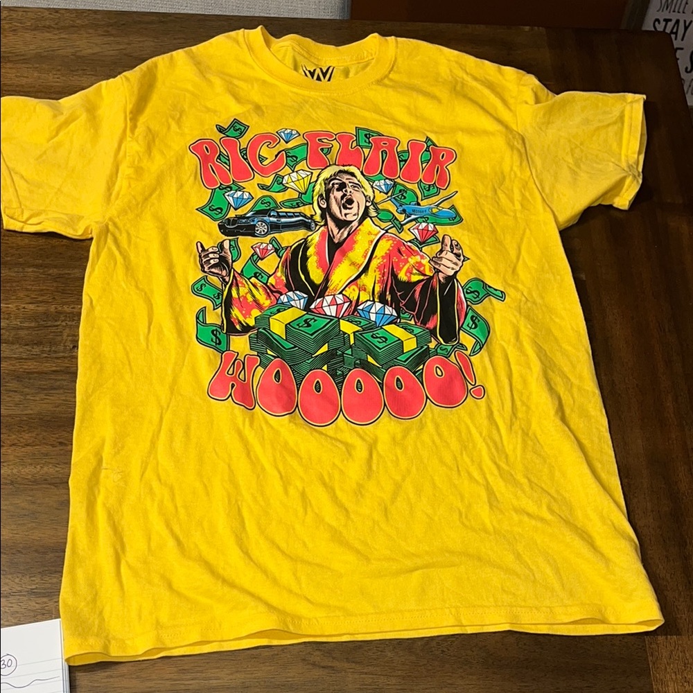 WWE Ric Flair Yellow  Graphic T-Shirt size M